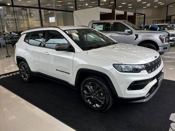 JEEP COMPASS 1.3 T270 TURBO FLEX LONGITUDE AT6 JEEP COMPASS 1.3 T270 TURBO FLEX LONGITUDE AT6